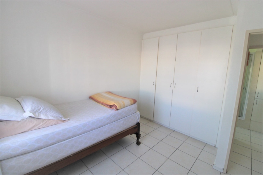 1 Bedroom Property for Sale in Guldenland Western Cape